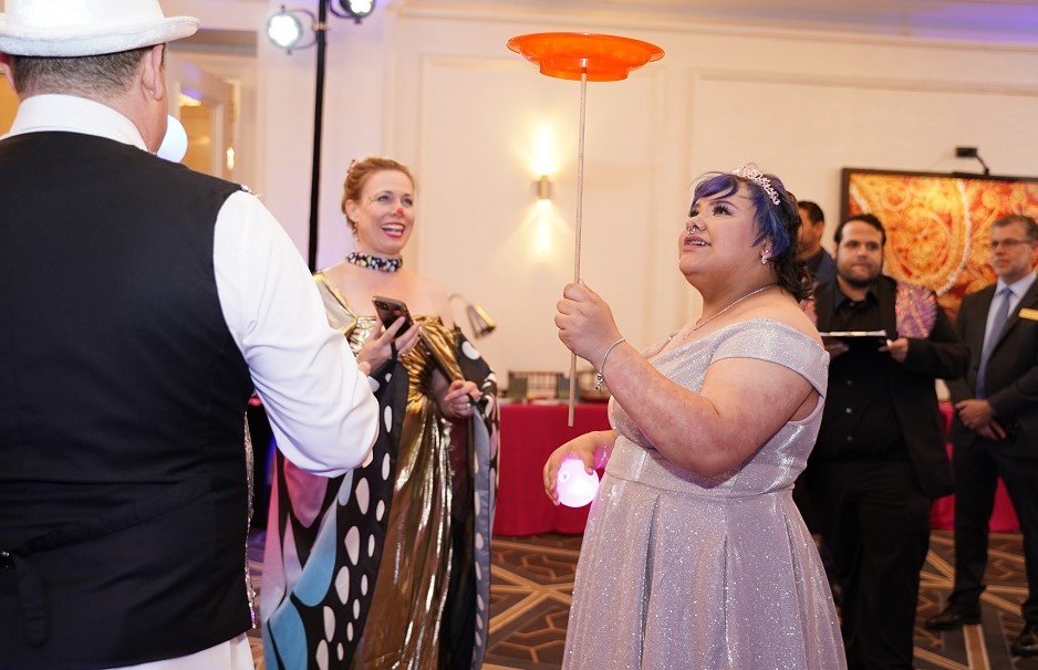 Carlin Prom Attendee Plate Spinning